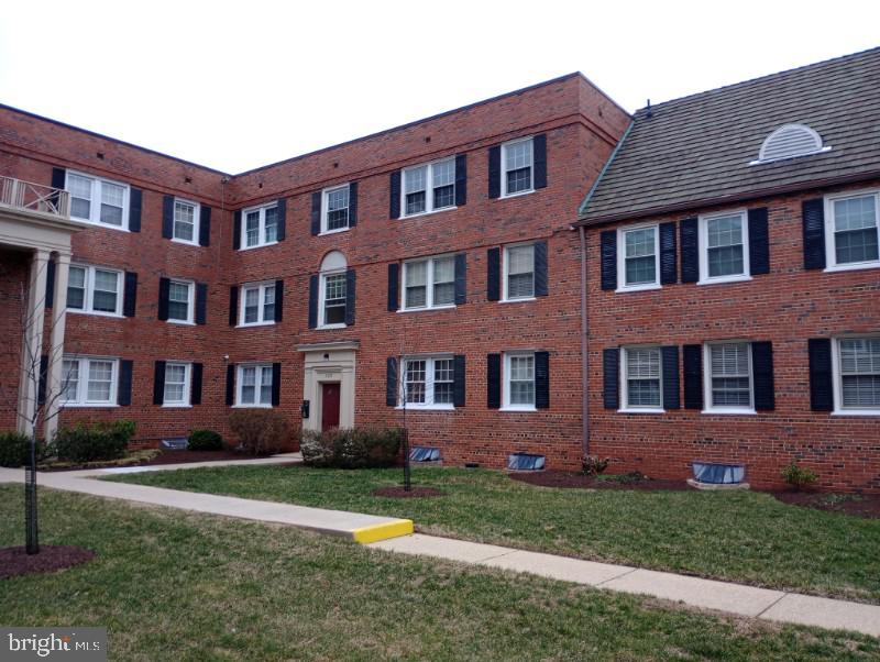2107 FORT DAVIS ST SE #201, WASHINGTON, District Of Columbia 20020, 2 Bedrooms Bedrooms, ,1 BathroomBathrooms,Residential,For sale,2107 FORT DAVIS ST SE #201,DCDC2195940 MLS # DCDC2195940