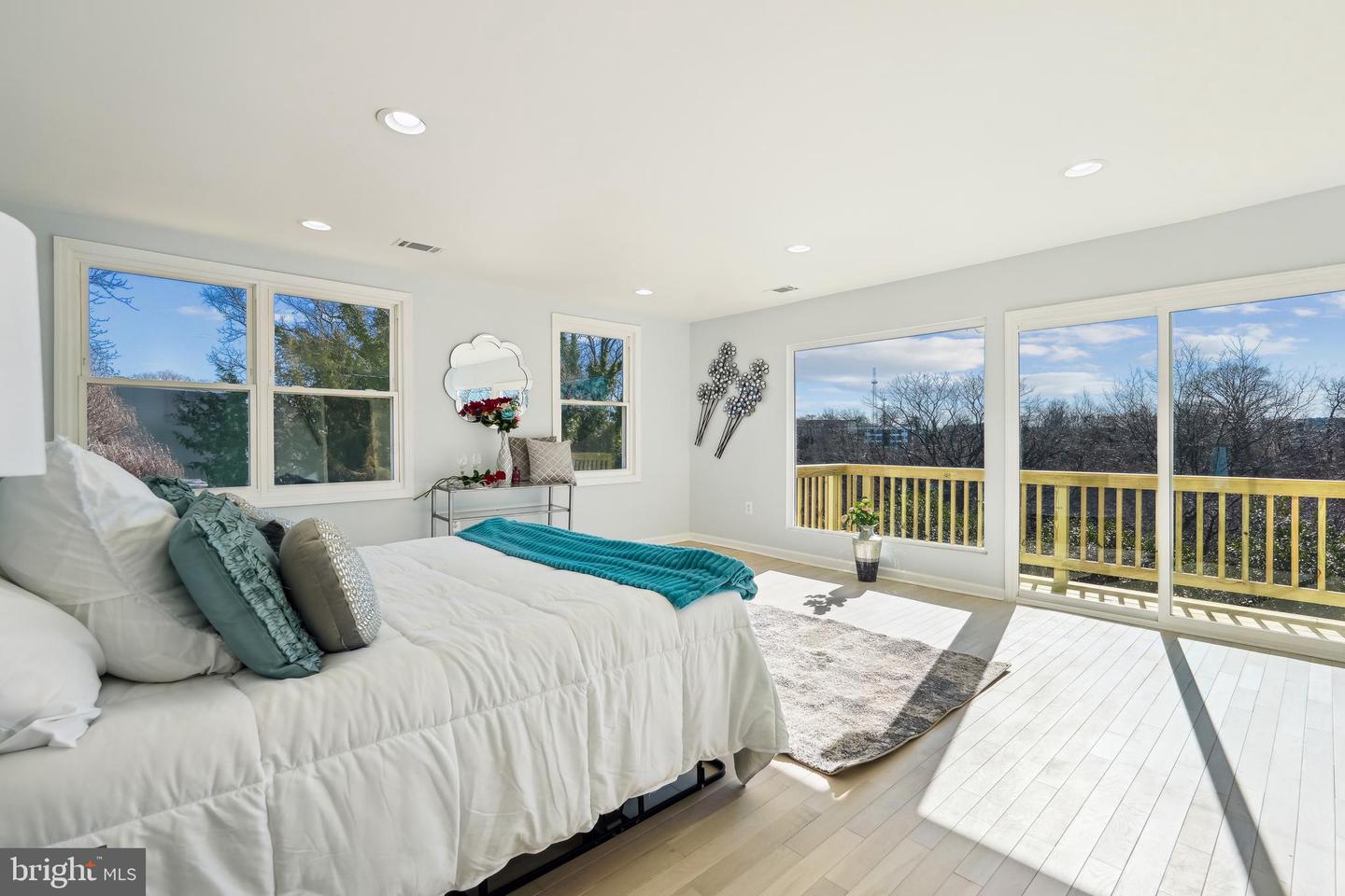 2528 ELVANS RD SE, WASHINGTON, District Of Columbia 20020, 5 Bedrooms Bedrooms, ,3 BathroomsBathrooms,Residential,For sale,2528 ELVANS RD SE,DCDC2196256 MLS # DCDC2196256