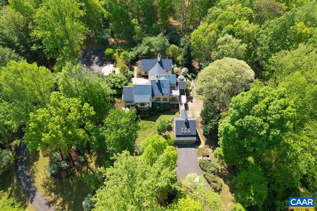 353 BLOOMFIELD RD, CHARLOTTESVILLE, Virginia 22901, 6 Bedrooms Bedrooms, ,6 BathroomsBathrooms,Residential,For sale,353 BLOOMFIELD RD,663432 MLS # 663432