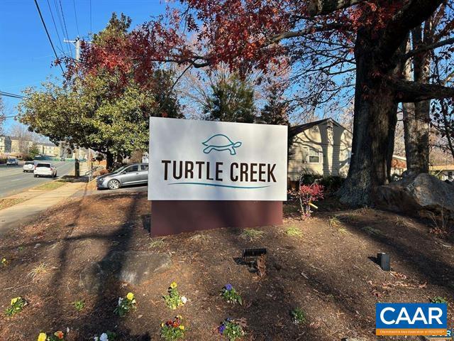 125 TURTLE CREEK RD #9, CHARLOTTESVILLE, Virginia 22901, 2 Bedrooms Bedrooms, ,2 BathroomsBathrooms,Residential,For sale,125 TURTLE CREEK RD #9,663434 MLS # 663434