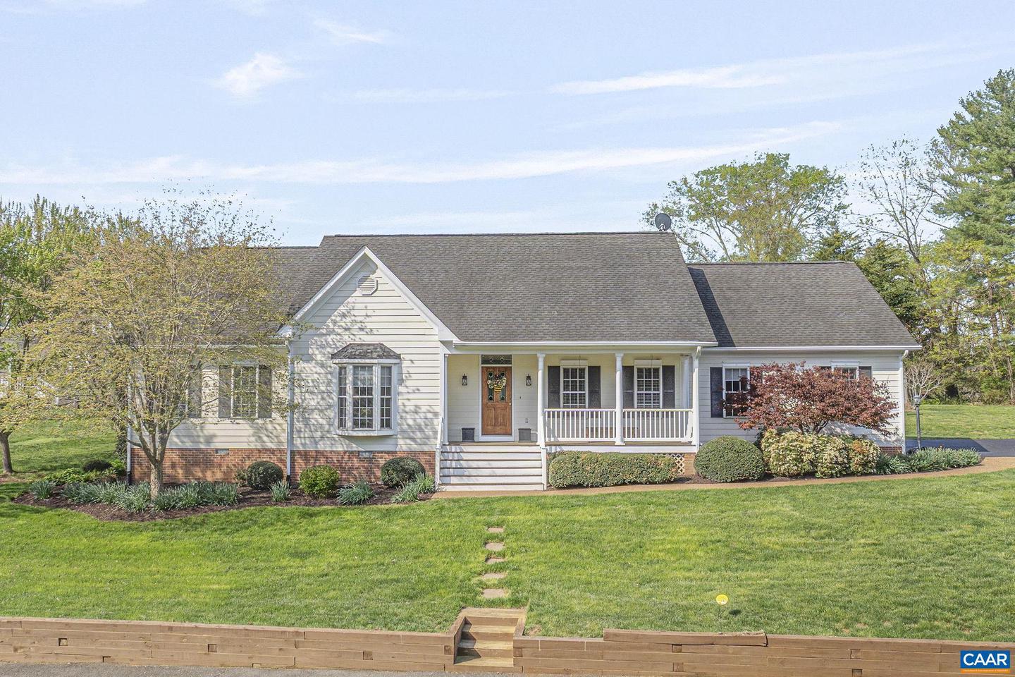 2033 SHEPHERDS RIDGE RD, CHARLOTTESVILLE, Virginia 22901, 3 Bedrooms Bedrooms, ,2 BathroomsBathrooms,Residential,For sale,2033 SHEPHERDS RIDGE RD,663435 MLS # 663435
