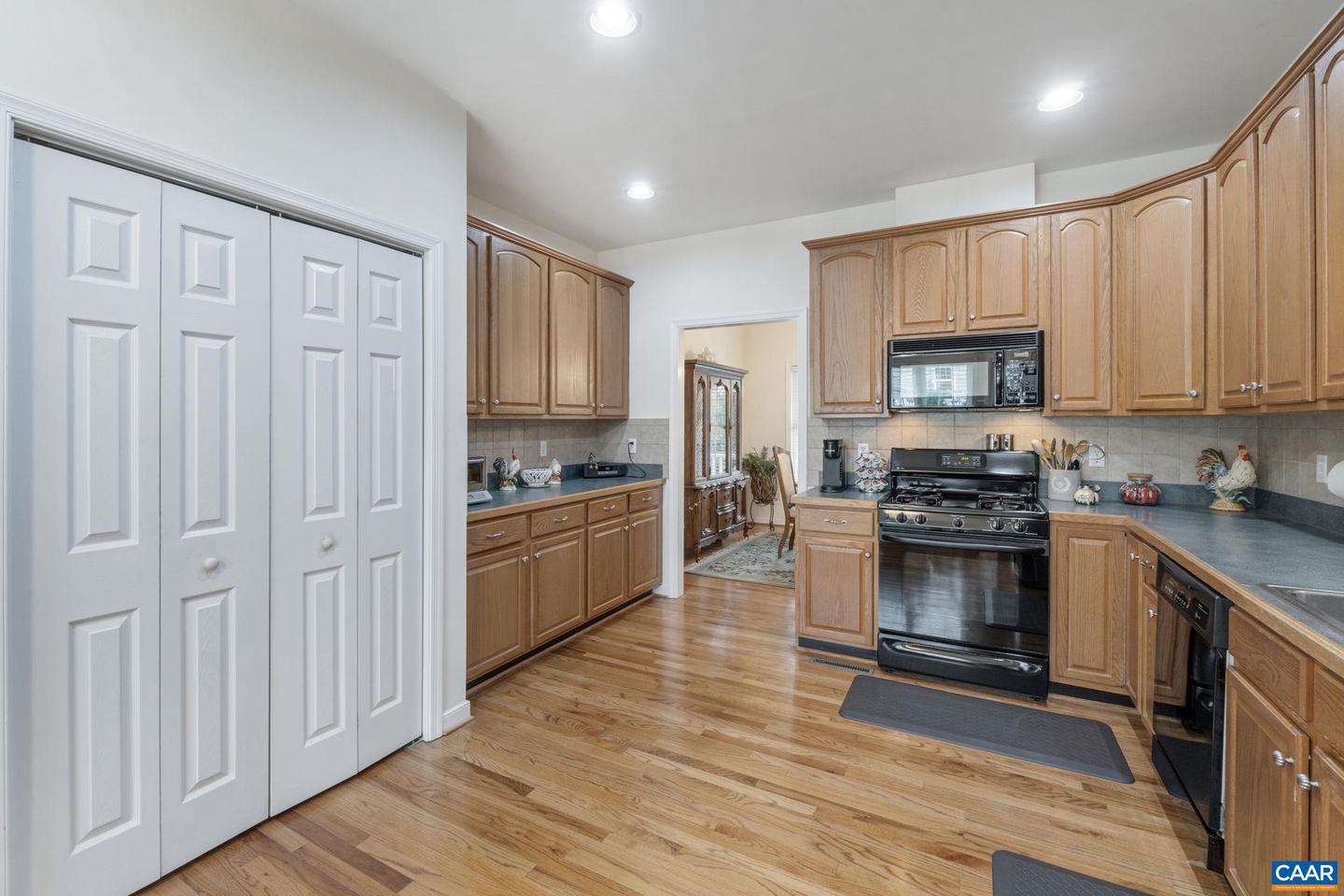 2033 SHEPHERDS RIDGE RD, CHARLOTTESVILLE, Virginia 22901, 3 Bedrooms Bedrooms, ,2 BathroomsBathrooms,Residential,For sale,2033 SHEPHERDS RIDGE RD,663435 MLS # 663435