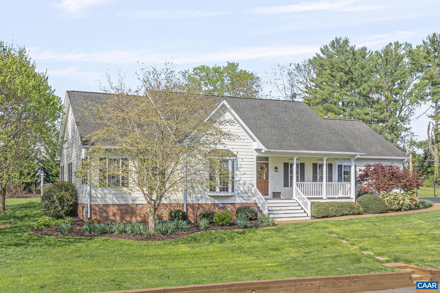 2033 SHEPHERDS RIDGE RD, CHARLOTTESVILLE, Virginia 22901, 3 Bedrooms Bedrooms, ,2 BathroomsBathrooms,Residential,For sale,2033 SHEPHERDS RIDGE RD,663435 MLS # 663435