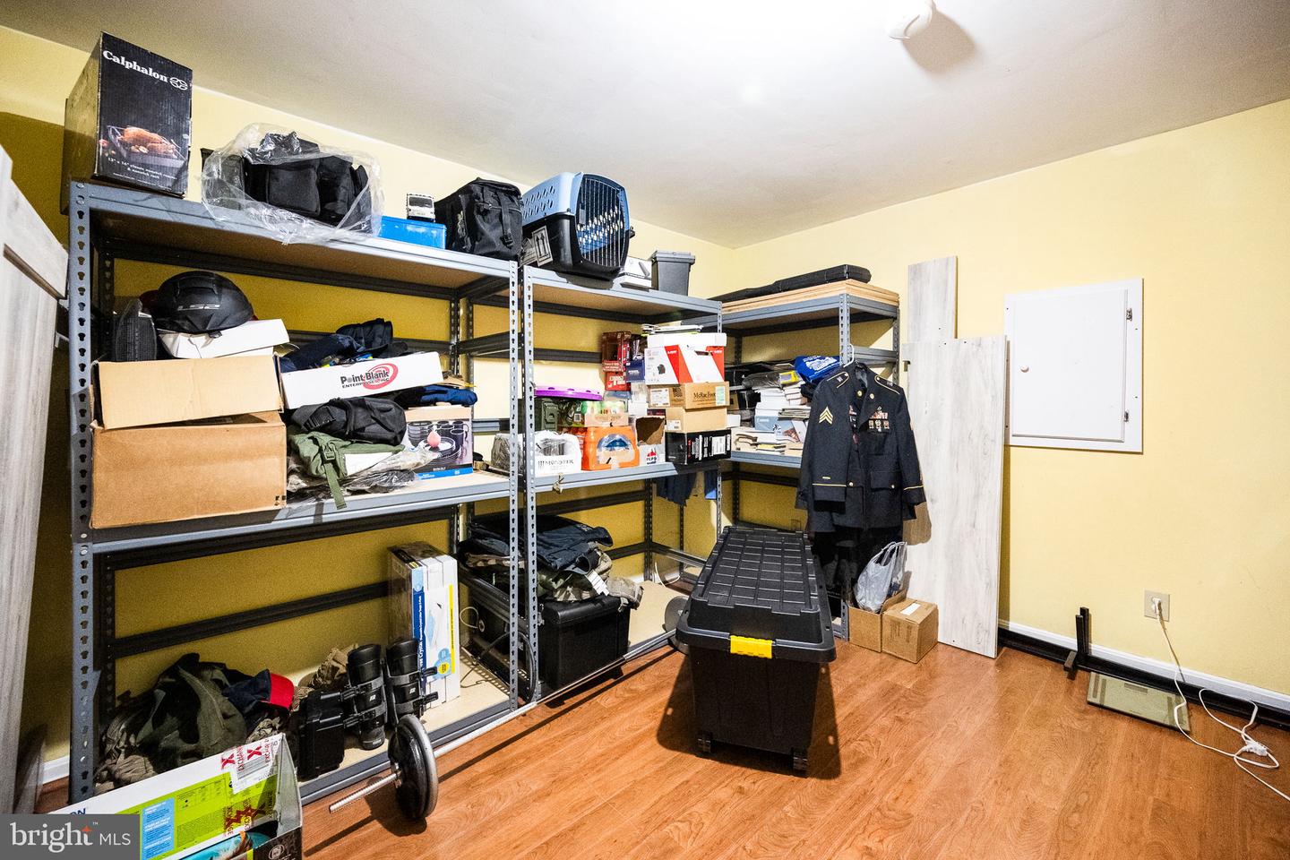 16 DARIAN CT, STERLING, Virginia 20165, 3 Bedrooms Bedrooms, ,2 BathroomsBathrooms,Residential,For sale,16 DARIAN CT,VALO2093902 MLS # VALO2093902