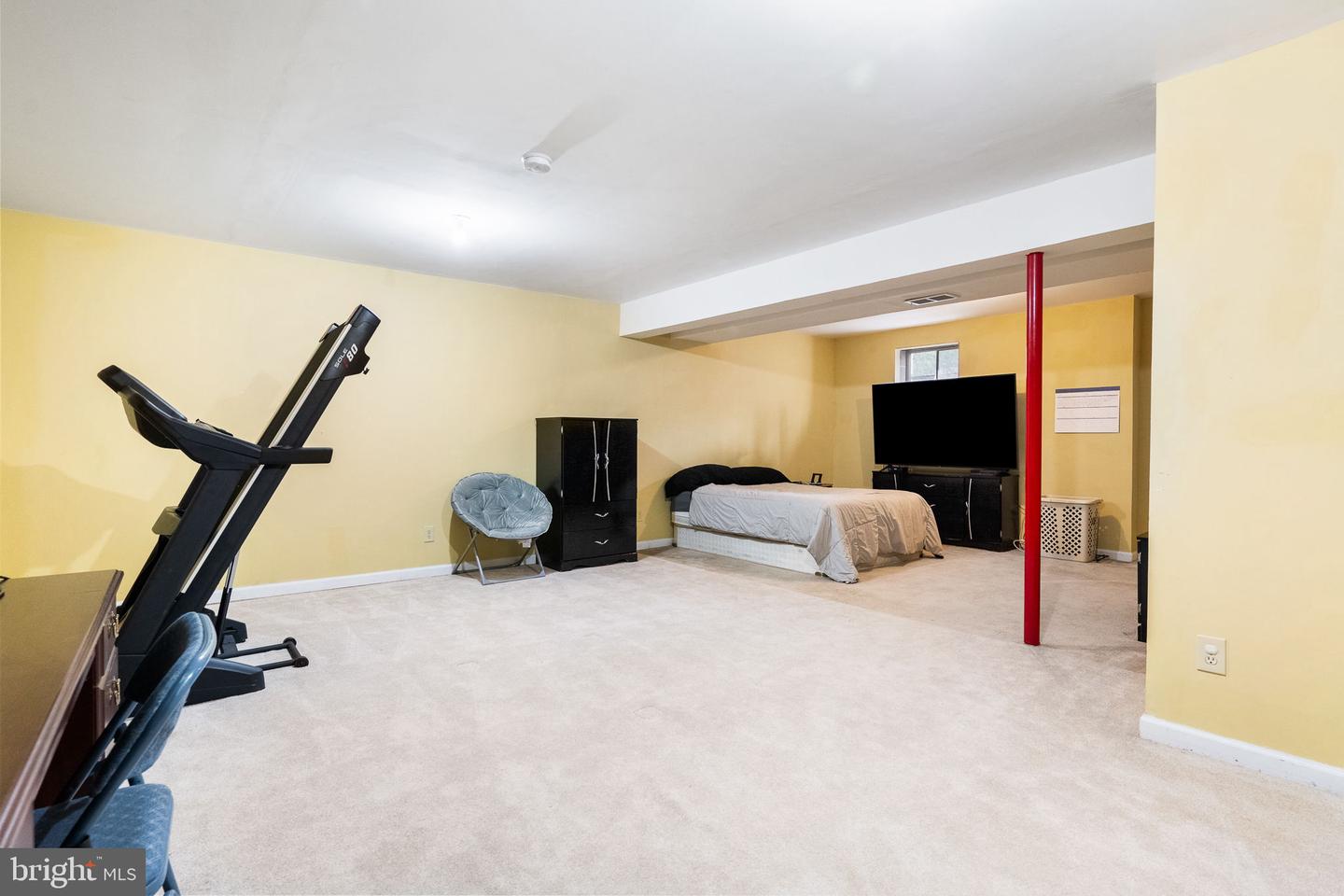 16 DARIAN CT, STERLING, Virginia 20165, 3 Bedrooms Bedrooms, ,2 BathroomsBathrooms,Residential,For sale,16 DARIAN CT,VALO2093902 MLS # VALO2093902