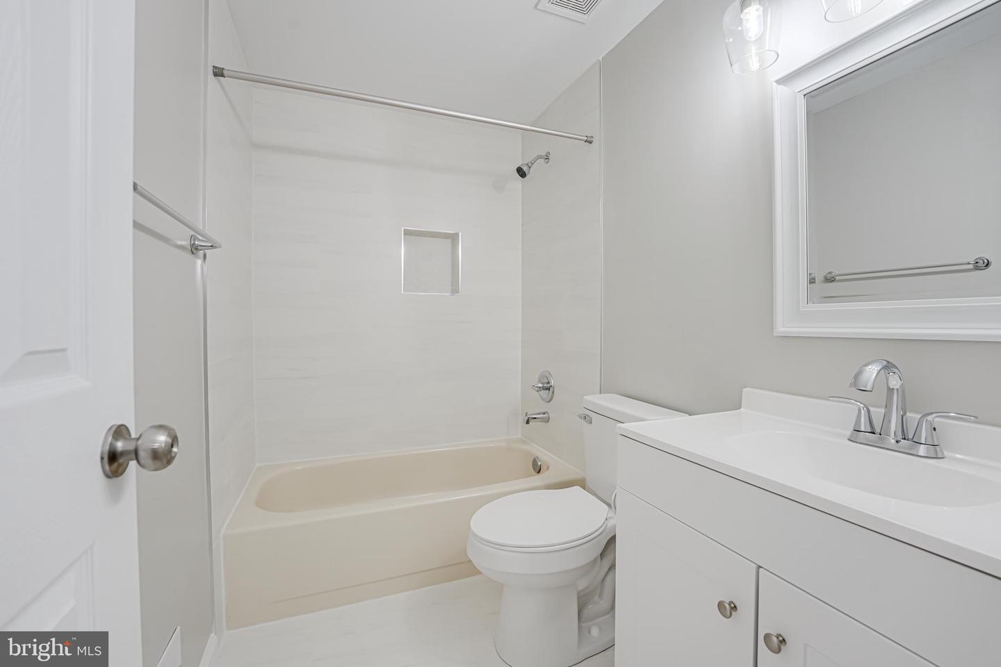 4696 FISHERMANS CV, DUMFRIES, Virginia 22025, 4 Bedrooms Bedrooms, ,2 BathroomsBathrooms,Residential,For sale,4696 FISHERMANS CV,VAPW2092272 MLS # VAPW2092272