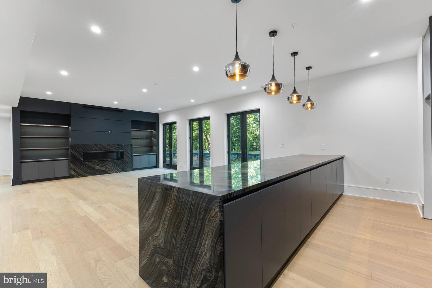 8310 WELLER AVE, MCLEAN, Virginia 22102, 6 Bedrooms Bedrooms, ,7 BathroomsBathrooms,Residential,For sale,8310 WELLER AVE,VAFX2235202 MLS # VAFX2235202