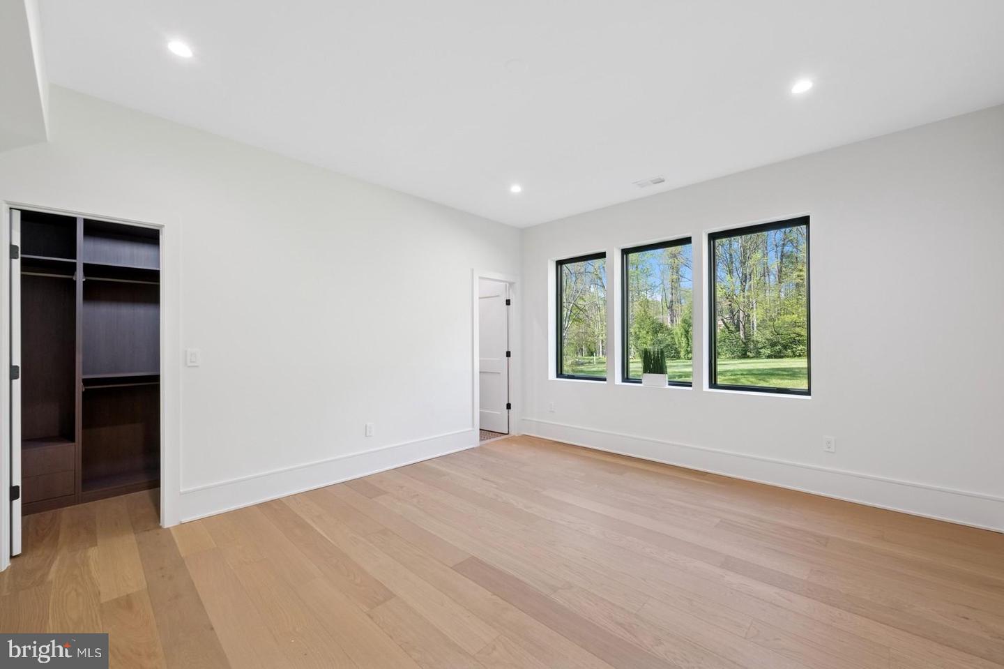 8310 WELLER AVE, MCLEAN, Virginia 22102, 6 Bedrooms Bedrooms, ,7 BathroomsBathrooms,Residential,For sale,8310 WELLER AVE,VAFX2235202 MLS # VAFX2235202