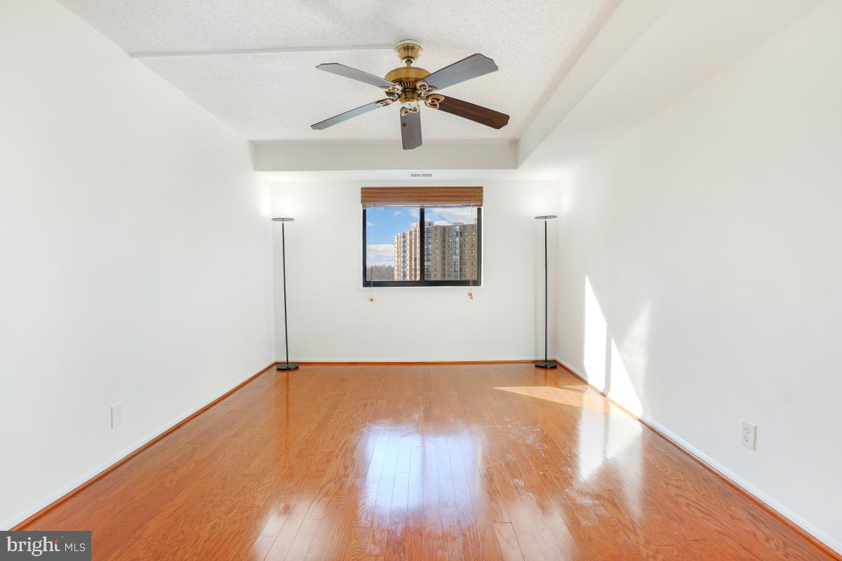 5904 MOUNT EAGLE DR #1105, ALEXANDRIA, Virginia 22303, 2 Bedrooms Bedrooms, 8 Rooms Rooms,2 BathroomsBathrooms,Residential,For sale,5904 MOUNT EAGLE DR #1105,VAFX2235332 MLS # VAFX2235332