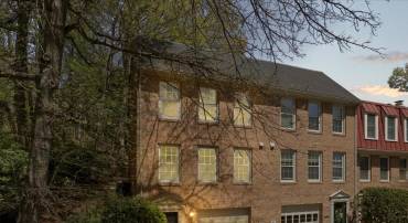 59 W DEL RAY AVE, ALEXANDRIA, Virginia 22301, 3 Bedrooms Bedrooms, ,2 BathroomsBathrooms,Residential,For sale,59 W DEL RAY AVE,VAAX2044336 MLS # VAAX2044336
