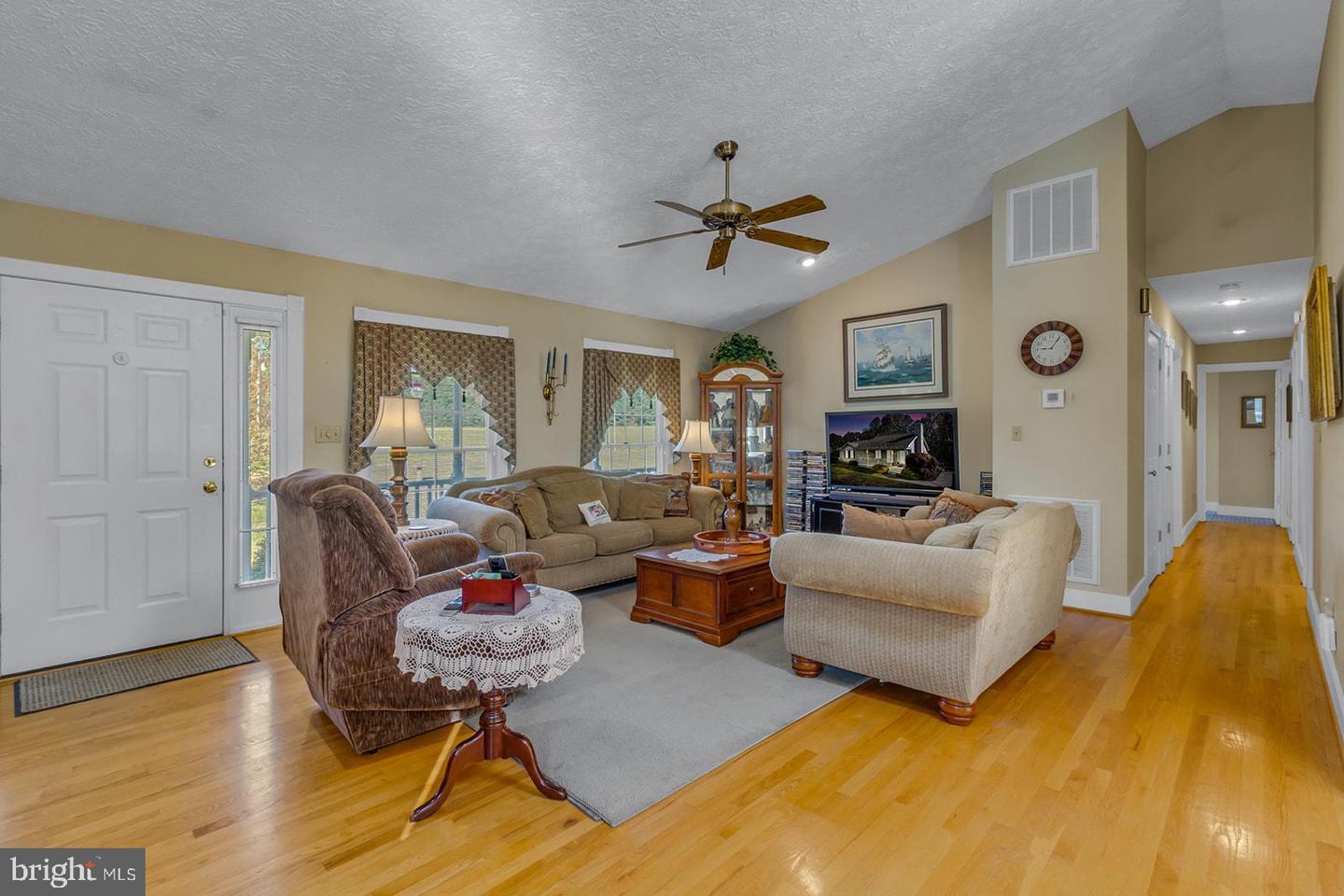 428 FITHIANS LN, HAGUE, Virginia 22469, 3 Bedrooms Bedrooms, 5 Rooms Rooms,3 BathroomsBathrooms,Residential,For sale,428 FITHIANS LN,VAWE2008722 MLS # VAWE2008722