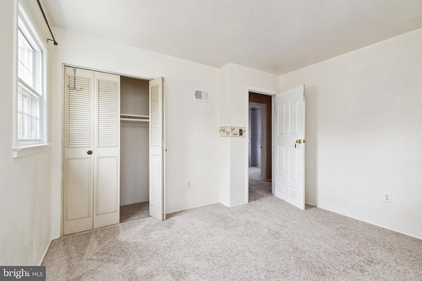 3803 DANBURY CT, WOODBRIDGE, Virginia 22193, 4 Bedrooms Bedrooms, ,2 BathroomsBathrooms,Residential,For sale,3803 DANBURY CT,VAPW2092418 MLS # VAPW2092418