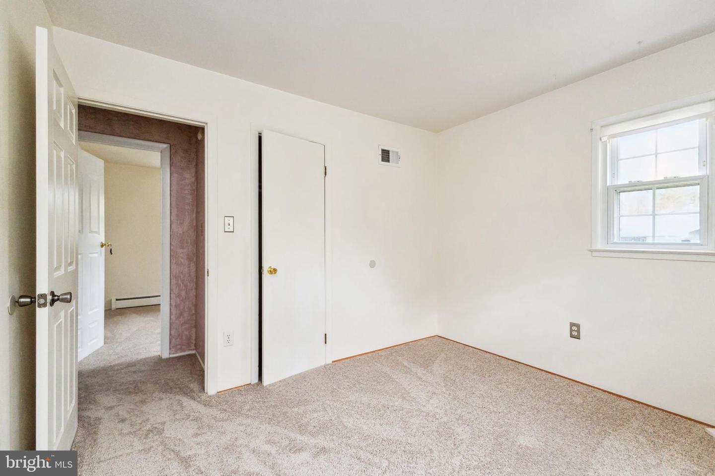 3803 DANBURY CT, WOODBRIDGE, Virginia 22193, 4 Bedrooms Bedrooms, ,2 BathroomsBathrooms,Residential,For sale,3803 DANBURY CT,VAPW2092418 MLS # VAPW2092418