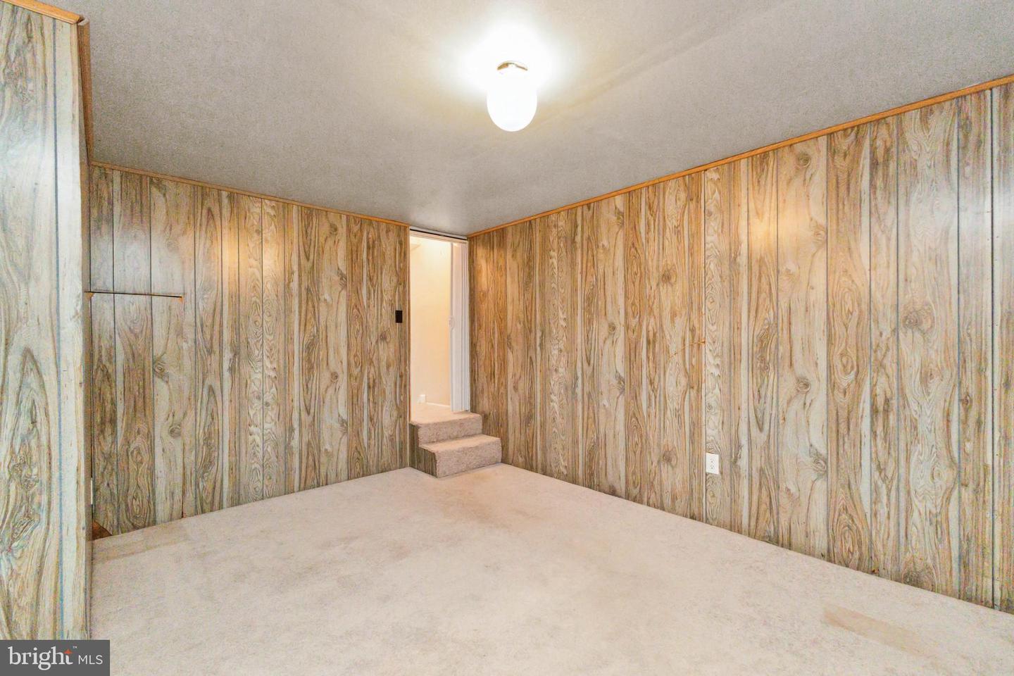 3803 DANBURY CT, WOODBRIDGE, Virginia 22193, 4 Bedrooms Bedrooms, ,2 BathroomsBathrooms,Residential,For sale,3803 DANBURY CT,VAPW2092418 MLS # VAPW2092418