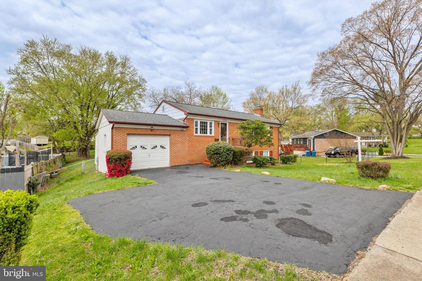 3803 DANBURY CT, WOODBRIDGE, Virginia 22193, 4 Bedrooms Bedrooms, ,2 BathroomsBathrooms,Residential,For sale,3803 DANBURY CT,VAPW2092418 MLS # VAPW2092418