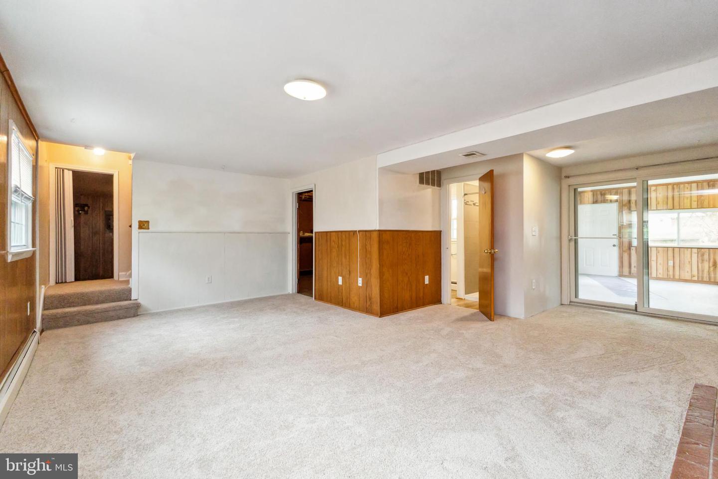 3803 DANBURY CT, WOODBRIDGE, Virginia 22193, 4 Bedrooms Bedrooms, ,2 BathroomsBathrooms,Residential,For sale,3803 DANBURY CT,VAPW2092418 MLS # VAPW2092418