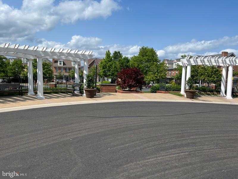 680 WATERMANS DR #301, WOODBRIDGE, Virginia 22191, 1 Bedroom Bedrooms, 5 Rooms Rooms,1 BathroomBathrooms,Residential,For sale,680 WATERMANS DR #301,VAPW2092392 MLS # VAPW2092392