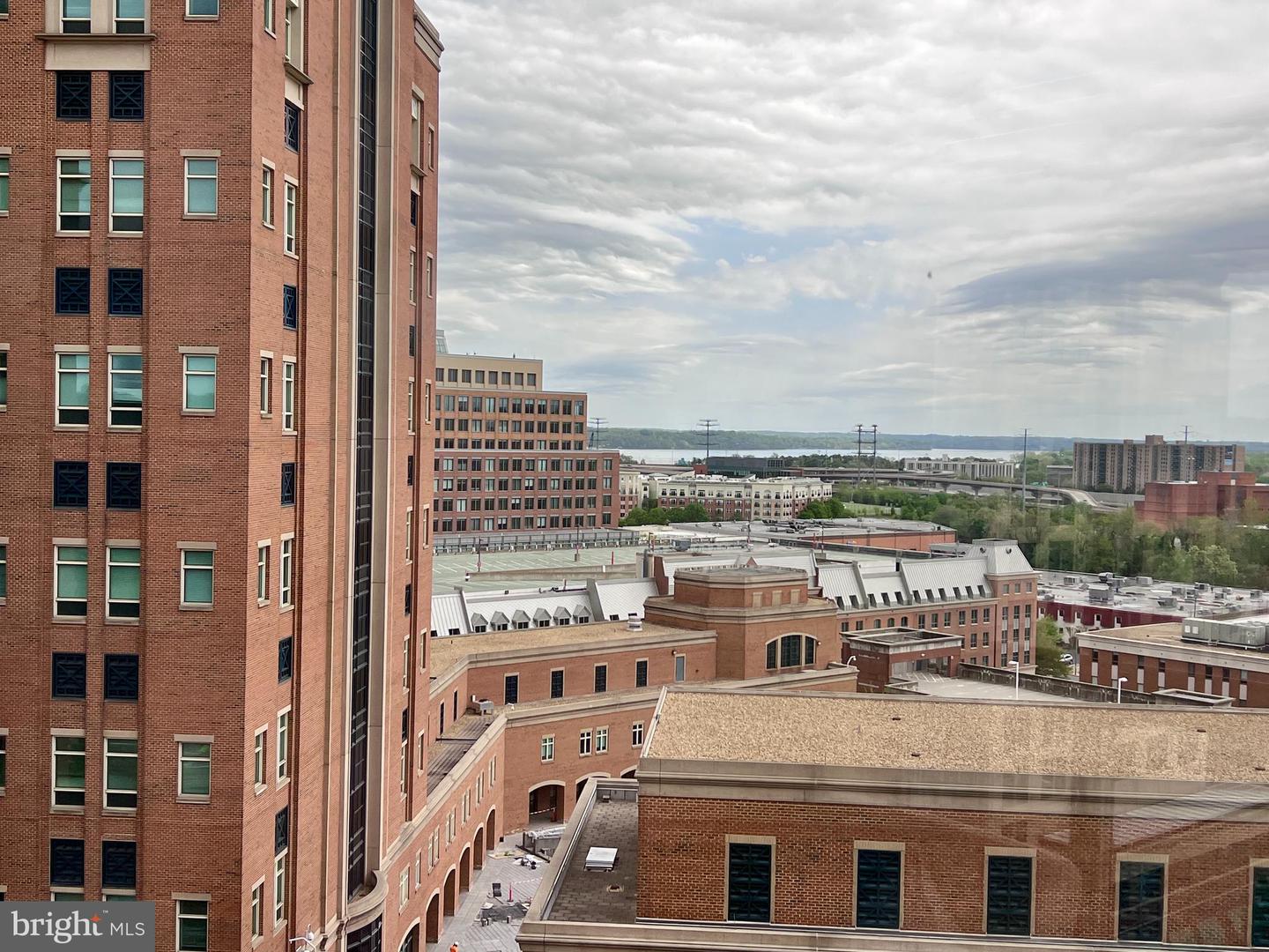 2181 JAMIESON AVE #1405, ALEXANDRIA, Virginia 22314, 2 Bedrooms Bedrooms, ,2 BathroomsBathrooms,Residential,For sale,2181 JAMIESON AVE #1405,VAAX2042968 MLS # VAAX2042968