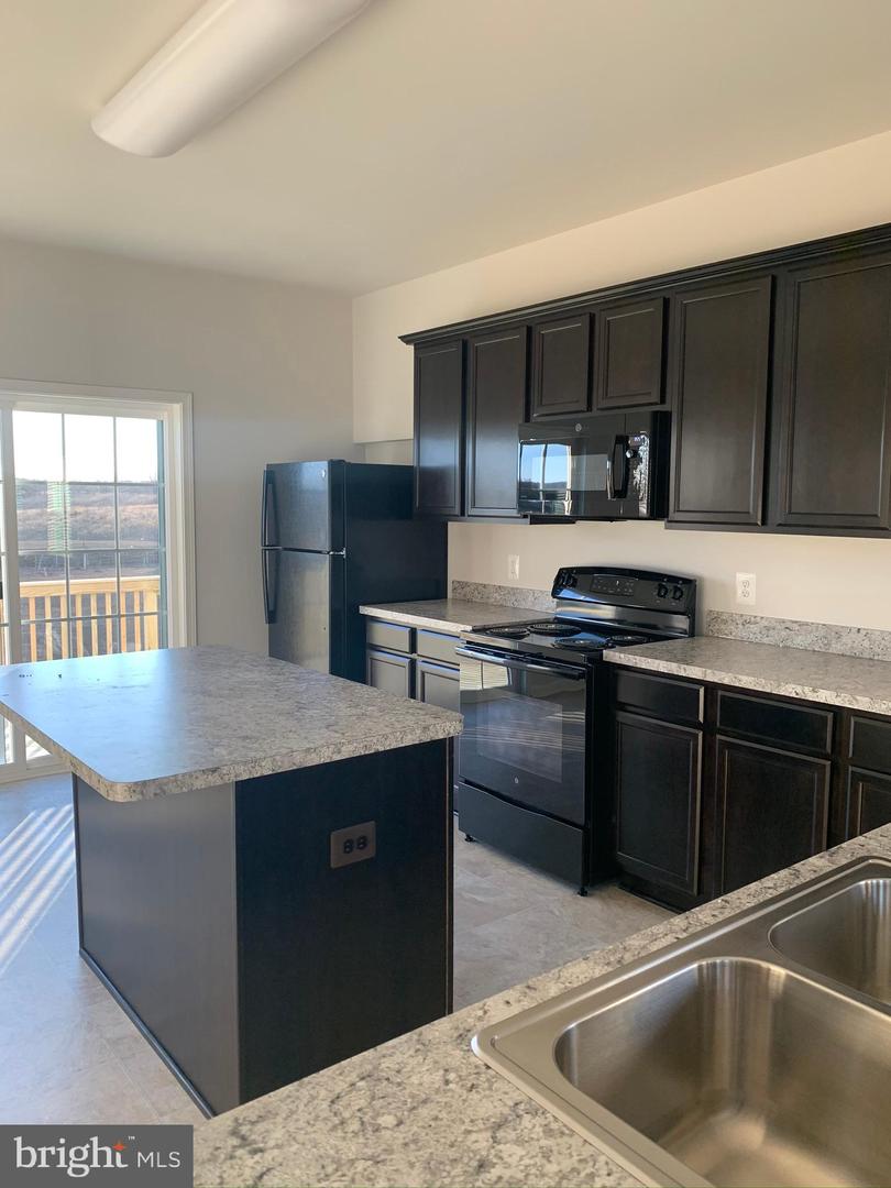 210 PARKLAND DR, STEPHENSON, Virginia 22656, 3 Bedrooms Bedrooms, ,2 BathroomsBathrooms,Residential,For sale,210 PARKLAND DR,VAFV2033300 MLS # VAFV2033300
