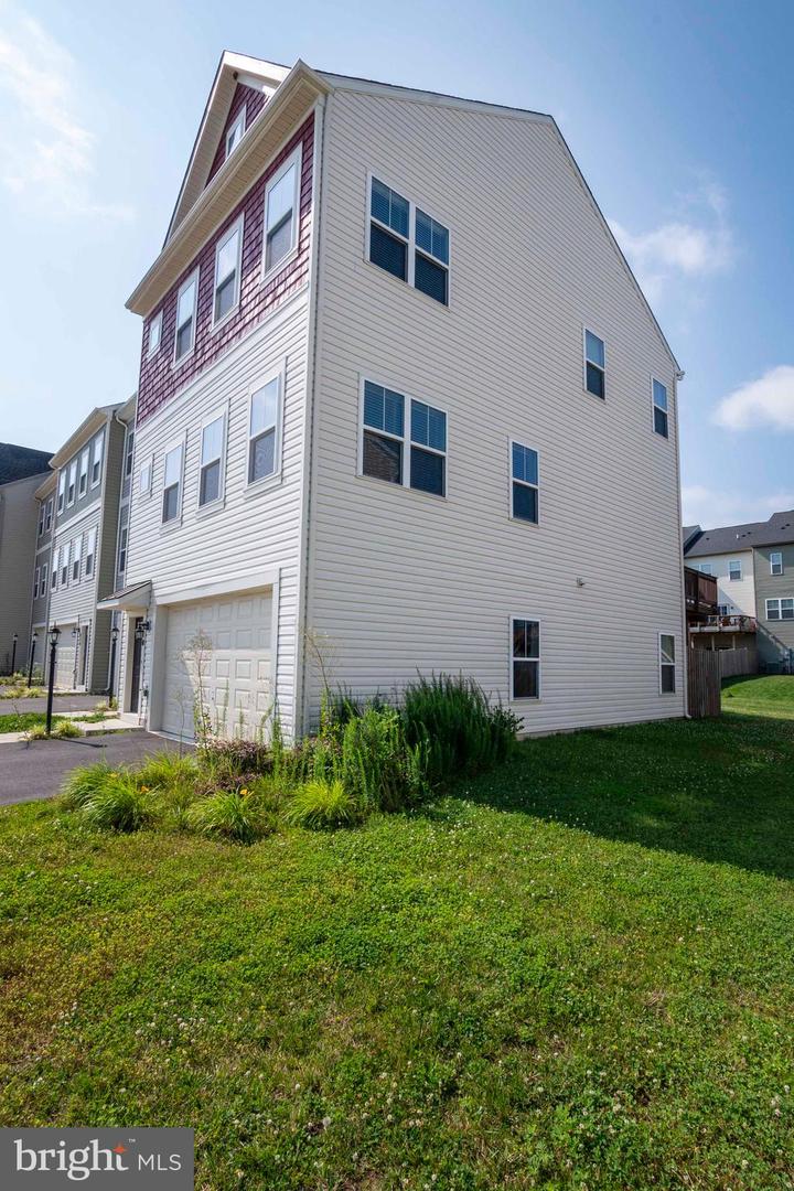 210 PARKLAND DR, STEPHENSON, Virginia 22656, 3 Bedrooms Bedrooms, ,2 BathroomsBathrooms,Residential,For sale,210 PARKLAND DR,VAFV2033300 MLS # VAFV2033300