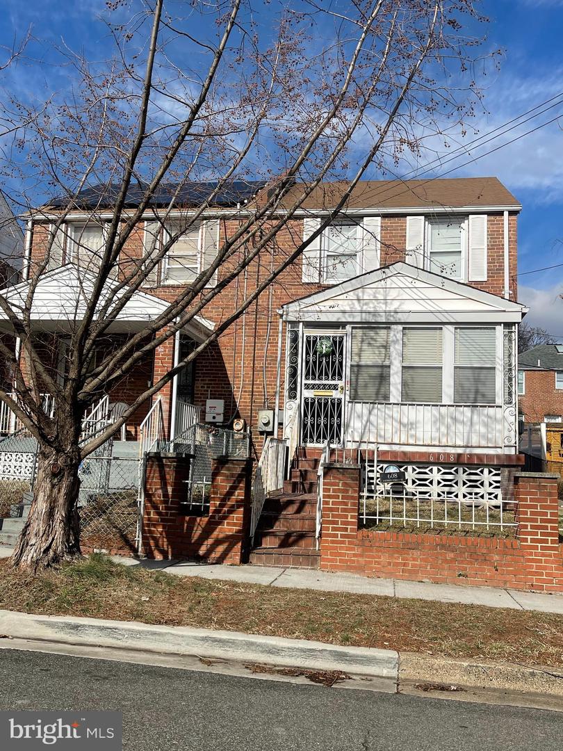 608 EMERSON ST NE, WASHINGTON, District Of Columbia 20017, 2 Bedrooms Bedrooms, ,2 BathroomsBathrooms,Residential,For sale,608 EMERSON ST NE,DCDC2194346 MLS # DCDC2194346