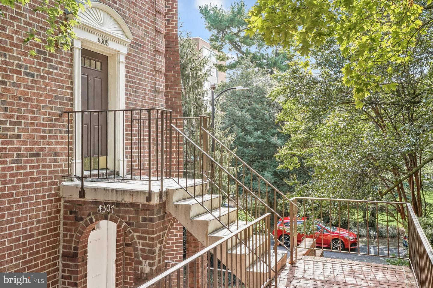 4305 MASSACHUSETTS AVE NW, WASHINGTON, District Of Columbia 20016, 2 Bedrooms Bedrooms, ,2 BathroomsBathrooms,Residential,For sale,4305 MASSACHUSETTS AVE NW,DCDC2194782 MLS # DCDC2194782