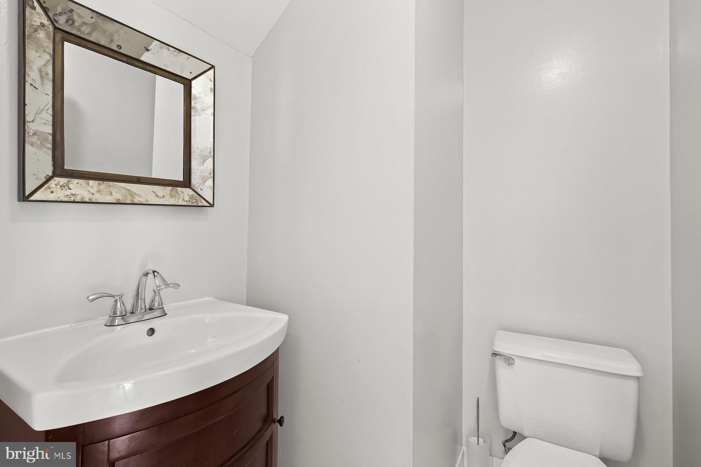 4305 MASSACHUSETTS AVE NW, WASHINGTON, District Of Columbia 20016, 2 Bedrooms Bedrooms, ,2 BathroomsBathrooms,Residential,For sale,4305 MASSACHUSETTS AVE NW,DCDC2194782 MLS # DCDC2194782