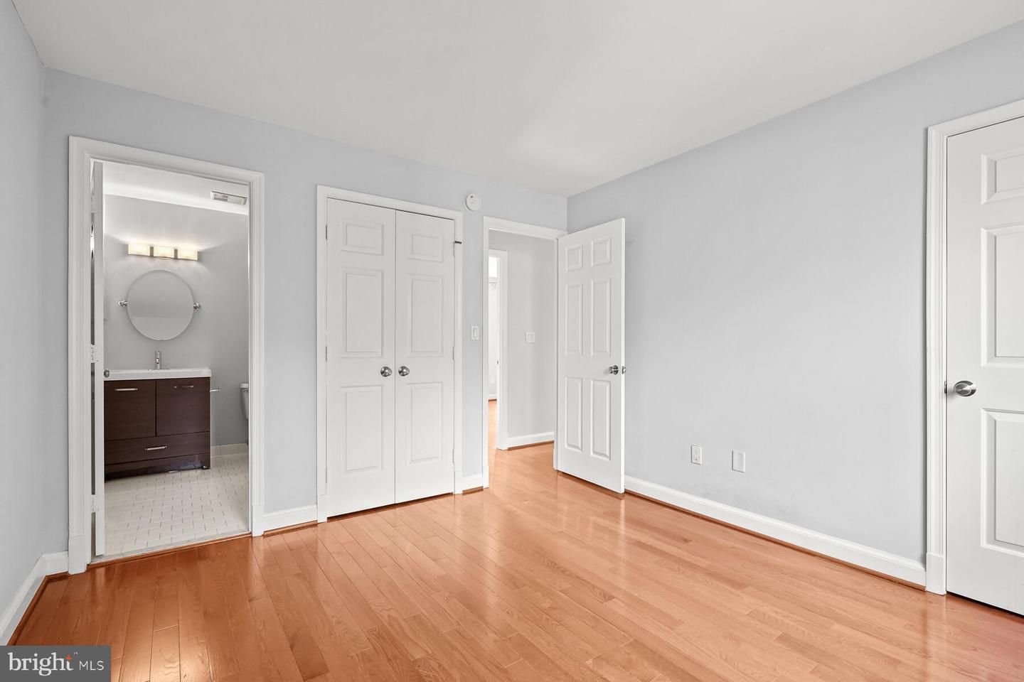 4305 MASSACHUSETTS AVE NW, WASHINGTON, District Of Columbia 20016, 2 Bedrooms Bedrooms, ,2 BathroomsBathrooms,Residential,For sale,4305 MASSACHUSETTS AVE NW,DCDC2194782 MLS # DCDC2194782