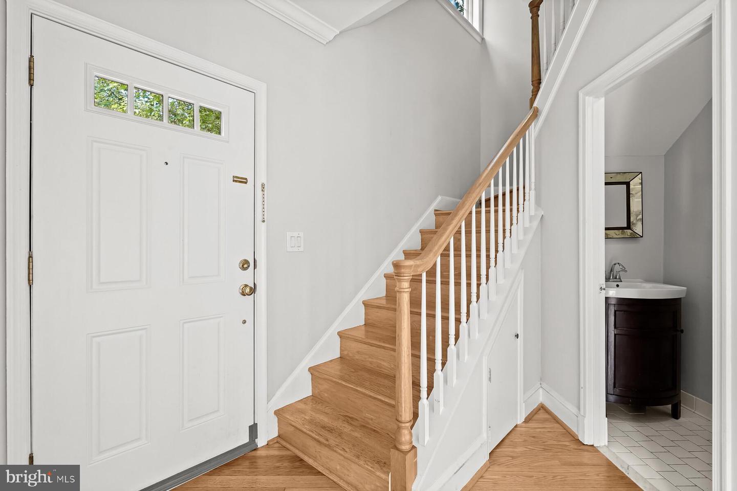 4305 MASSACHUSETTS AVE NW, WASHINGTON, District Of Columbia 20016, 2 Bedrooms Bedrooms, ,2 BathroomsBathrooms,Residential,For sale,4305 MASSACHUSETTS AVE NW,DCDC2194782 MLS # DCDC2194782