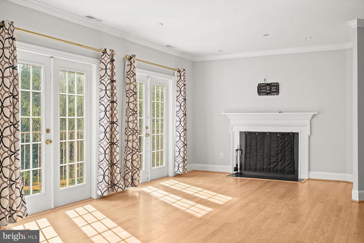 4305 MASSACHUSETTS AVE NW, WASHINGTON, District Of Columbia 20016, 2 Bedrooms Bedrooms, ,2 BathroomsBathrooms,Residential,For sale,4305 MASSACHUSETTS AVE NW,DCDC2194782 MLS # DCDC2194782