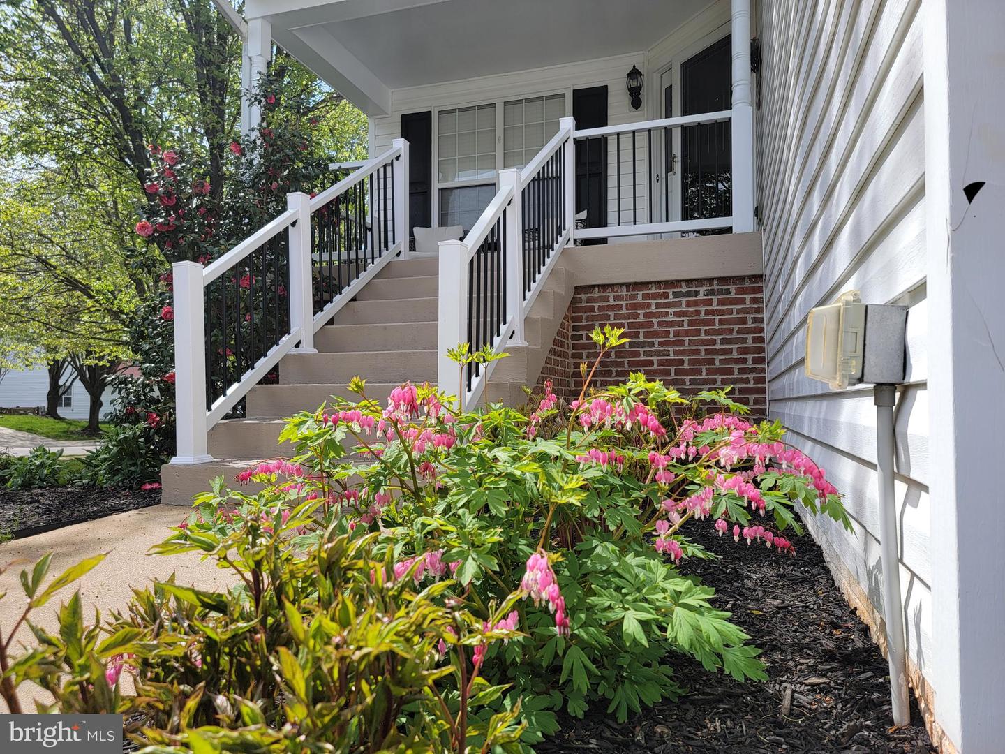 21519 ARBOR GLEN CT, BROADLANDS, Virginia 20148, 5 Bedrooms Bedrooms, ,3 BathroomsBathrooms,Residential,For sale,21519 ARBOR GLEN CT,VALO2093780 MLS # VALO2093780