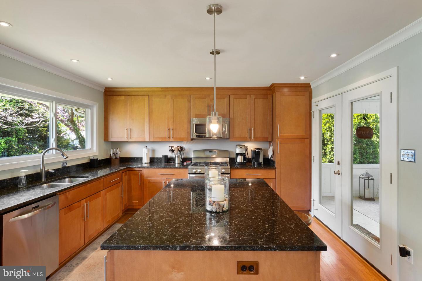 1404 MIDDLEBURY DR, ALEXANDRIA, Virginia 22307, 5 Bedrooms Bedrooms, ,3 BathroomsBathrooms,Residential,For sale,1404 MIDDLEBURY DR,VAFX2235492 MLS # VAFX2235492