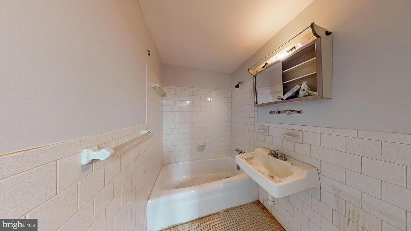 4600 DUKE ST #419 / 420, ALEXANDRIA, Virginia 22304, ,Land,For sale,4600 DUKE ST #419 / 420,VAAX2044202 MLS # VAAX2044202