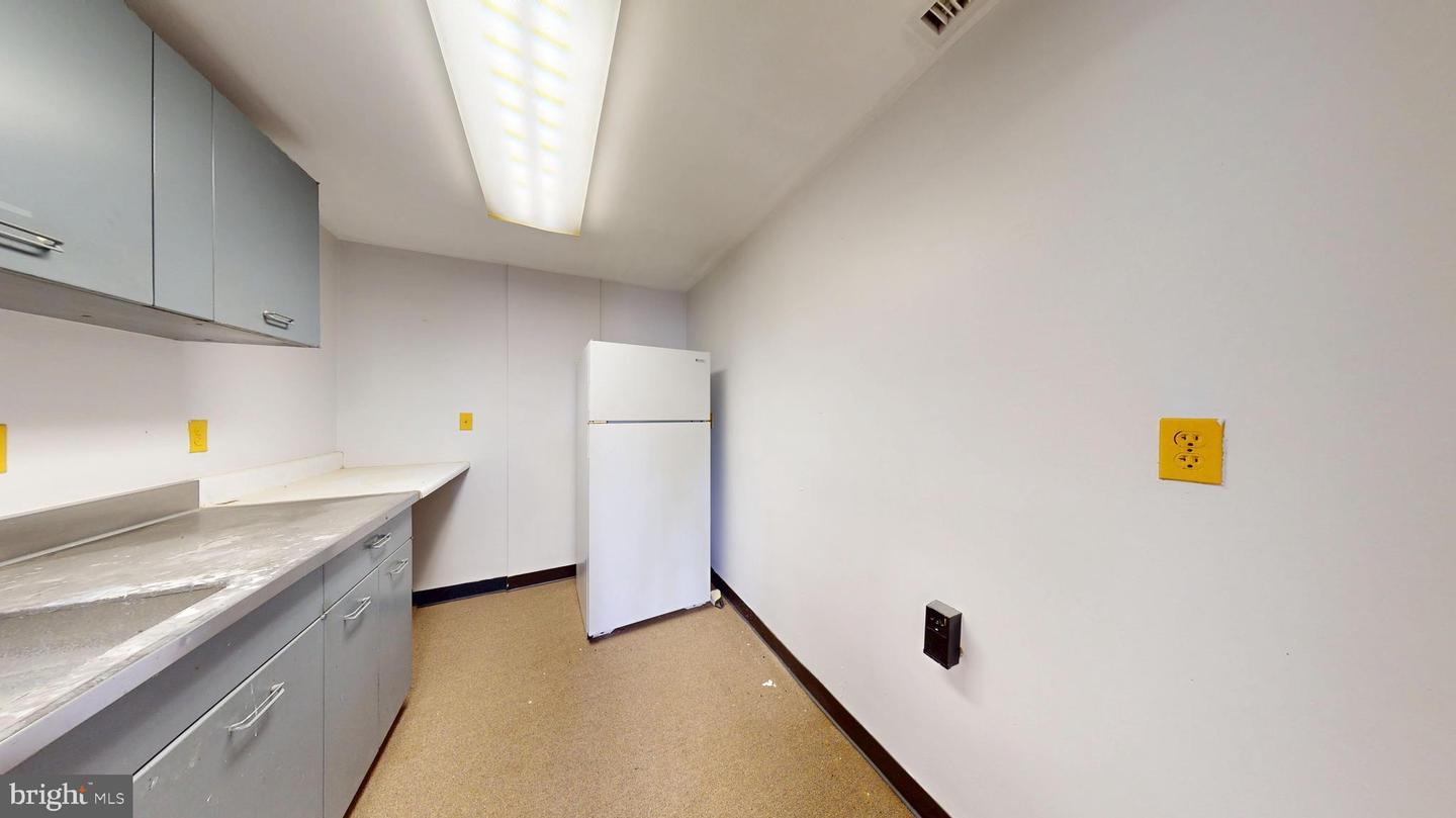 4600 DUKE ST #419 / 420, ALEXANDRIA, Virginia 22304, ,Land,For sale,4600 DUKE ST #419 / 420,VAAX2044202 MLS # VAAX2044202
