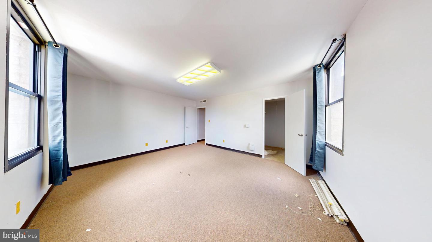 4600 DUKE ST #419 / 420, ALEXANDRIA, Virginia 22304, ,Land,For sale,4600 DUKE ST #419 / 420,VAAX2044202 MLS # VAAX2044202