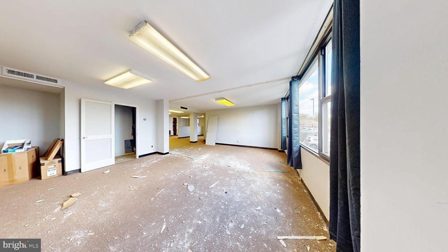 4600 DUKE ST #419 / 420, ALEXANDRIA, Virginia 22304, ,Land,For sale,4600 DUKE ST #419 / 420,VAAX2044202 MLS # VAAX2044202