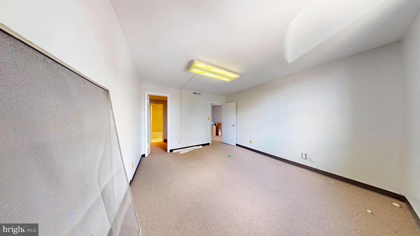 4600 DUKE ST #419 / 420, ALEXANDRIA, Virginia 22304, ,Land,For sale,4600 DUKE ST #419 / 420,VAAX2044202 MLS # VAAX2044202