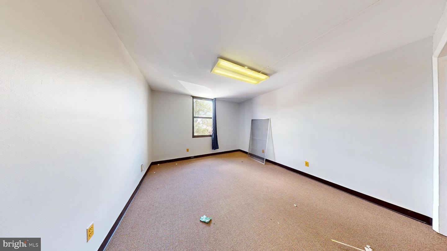 4600 DUKE ST #419 / 420, ALEXANDRIA, Virginia 22304, ,Land,For sale,4600 DUKE ST #419 / 420,VAAX2044202 MLS # VAAX2044202