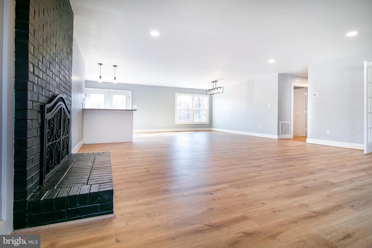 19196 FERGUSON LN, JEFFERSONTON, Virginia 22724, 3 Bedrooms Bedrooms, ,2 BathroomsBathrooms,Residential,For sale,19196 FERGUSON LN,VACU2009388 MLS # VACU2009388