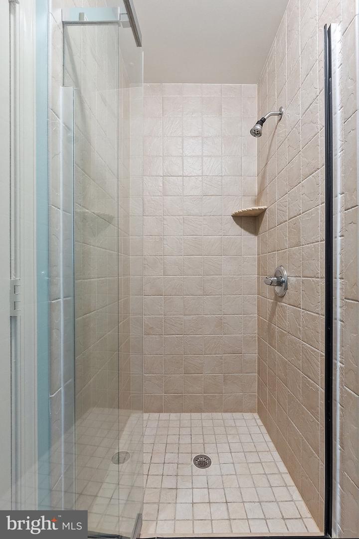 17545 OLD WATERFORD RD, LEESBURG, Virginia 20176, 4 Bedrooms Bedrooms, ,4 BathroomsBathrooms,Residential,For sale,17545 OLD WATERFORD RD,VALO2087828 MLS # VALO2087828