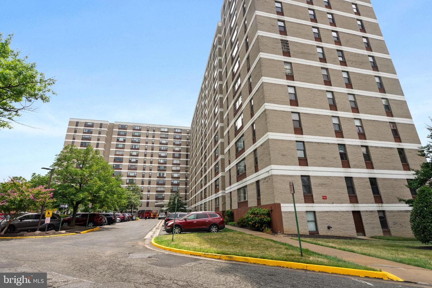 4600 DUKE ST #603, ALEXANDRIA, Virginia 22304, 2 Bedrooms Bedrooms, ,1 BathroomBathrooms,Residential,For sale,4600 DUKE ST #603,VAAX2043500 MLS # VAAX2043500