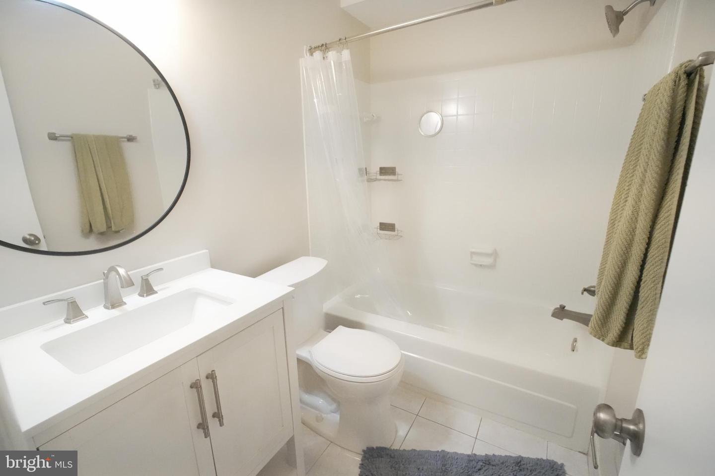 3376 WOODBURN RD #33, ANNANDALE, Virginia 22003, 3 Bedrooms Bedrooms, ,2 BathroomsBathrooms,Residential,For sale,3376 WOODBURN RD #33,VAFX2235506 MLS # VAFX2235506