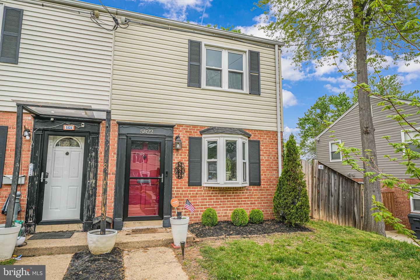 5822 FIFER DR, ALEXANDRIA, Virginia 22303, 2 Bedrooms Bedrooms, ,1 BathroomBathrooms,Residential,For sale,5822 FIFER DR,VAFX2221368 MLS # VAFX2221368