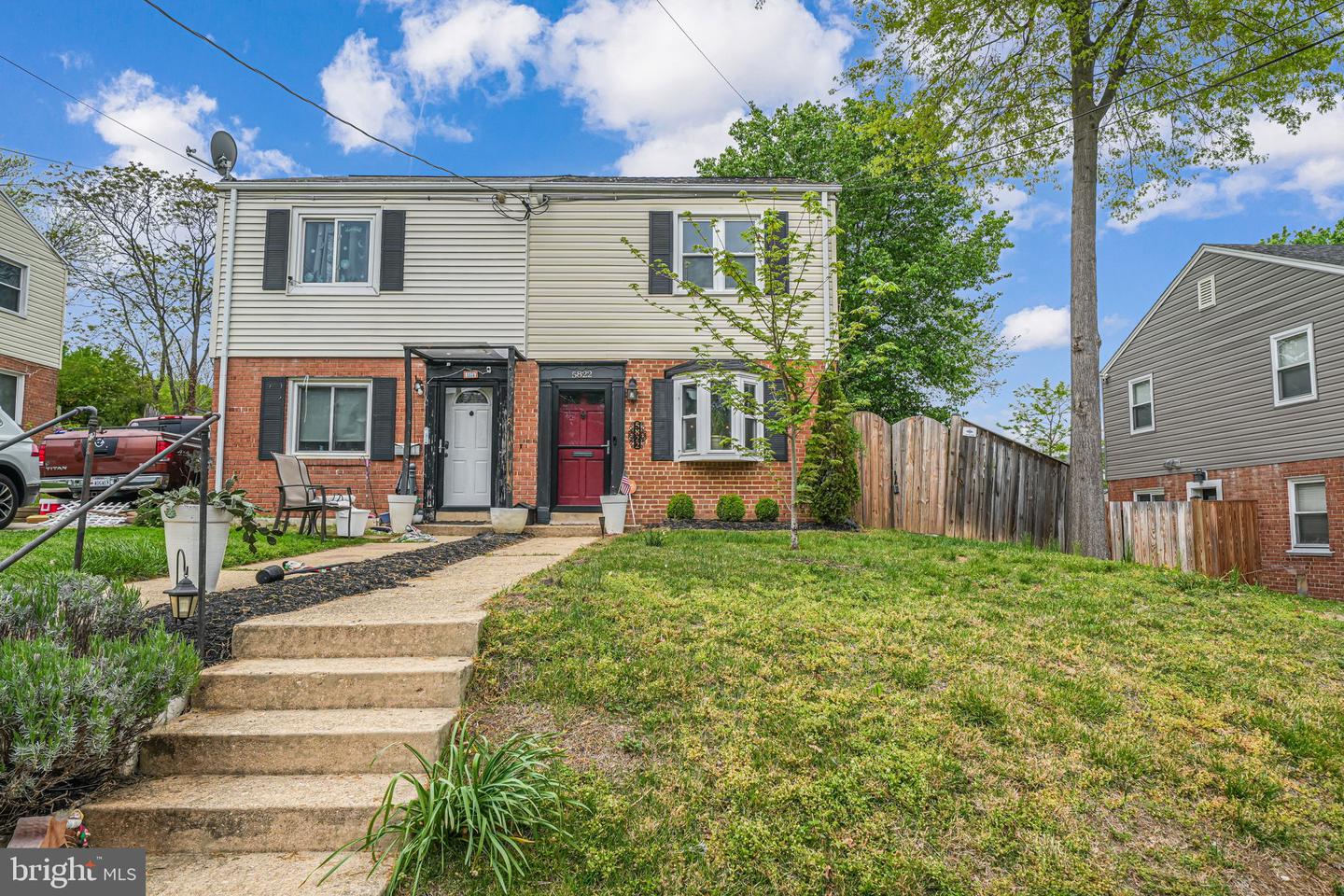 5822 FIFER DR, ALEXANDRIA, Virginia 22303, 2 Bedrooms Bedrooms, ,1 BathroomBathrooms,Residential,For sale,5822 FIFER DR,VAFX2221368 MLS # VAFX2221368