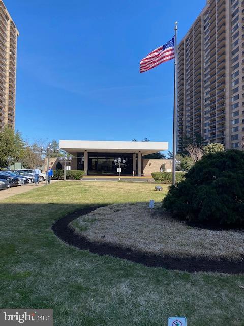 3701 S GEORGE MASON DR #401N, FALLS CHURCH, Virginia 22041, 1 Bedroom Bedrooms, ,1 BathroomBathrooms,Residential,For sale,3701 S GEORGE MASON DR #401N,VAFX2225826 MLS # VAFX2225826
