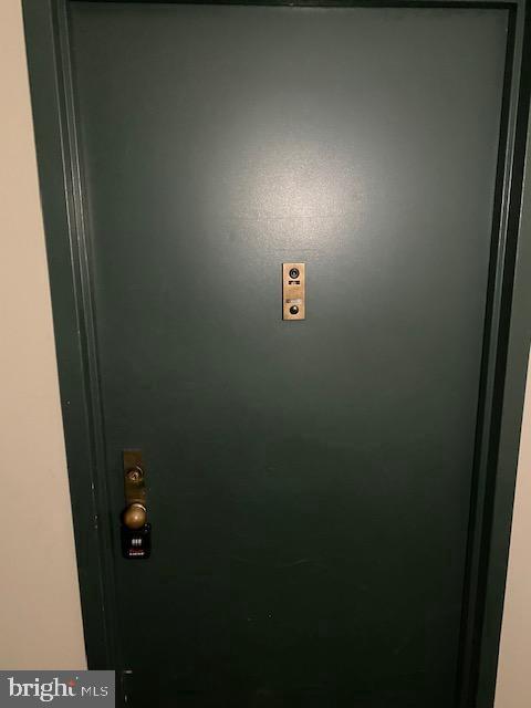 3701 S GEORGE MASON DR #401N, FALLS CHURCH, Virginia 22041, 1 Bedroom Bedrooms, ,1 BathroomBathrooms,Residential,For sale,3701 S GEORGE MASON DR #401N,VAFX2225826 MLS # VAFX2225826