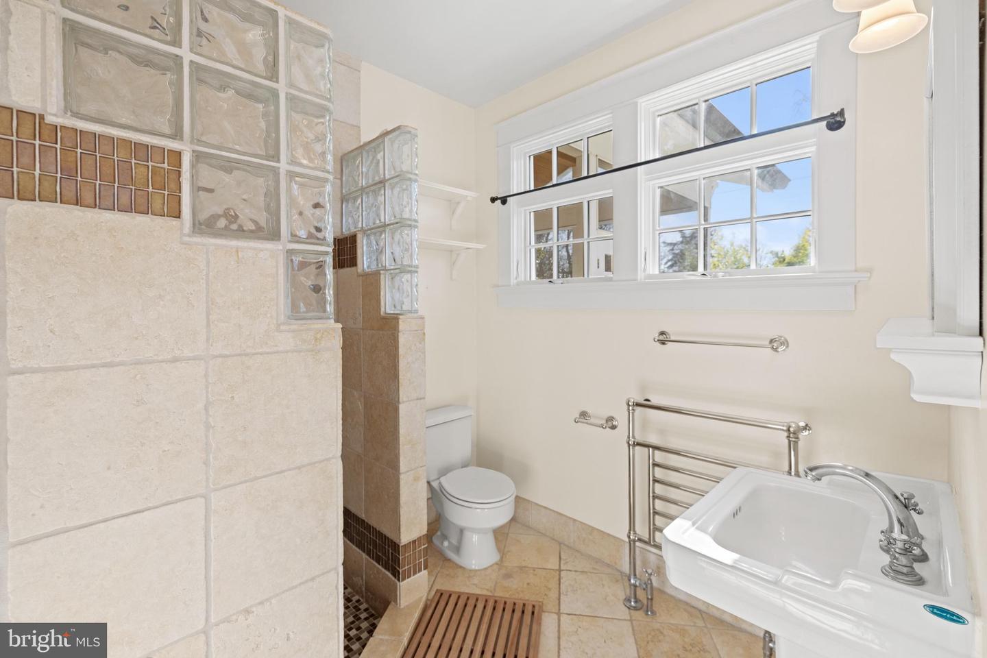 5726 MACARTHUR BLVD NW, WASHINGTON, District Of Columbia 20016, 4 Bedrooms Bedrooms, ,2 BathroomsBathrooms,Residential,For sale,5726 MACARTHUR BLVD NW,DCDC2190778 MLS # DCDC2190778