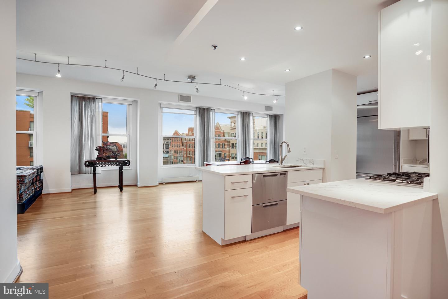 675 E ST NW #900, WASHINGTON, District Of Columbia 20004, 2 Bedrooms Bedrooms, ,2 BathroomsBathrooms,Residential,For sale,675 E ST NW #900,DCDC2194460 MLS # DCDC2194460