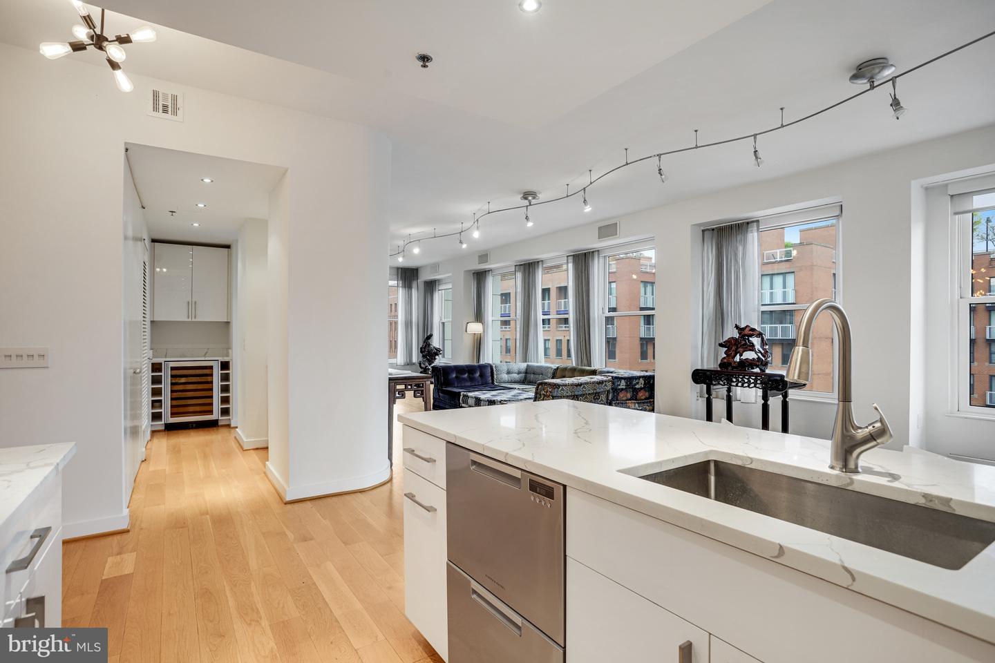 675 E ST NW #900, WASHINGTON, District Of Columbia 20004, 2 Bedrooms Bedrooms, ,2 BathroomsBathrooms,Residential,For sale,675 E ST NW #900,DCDC2194460 MLS # DCDC2194460