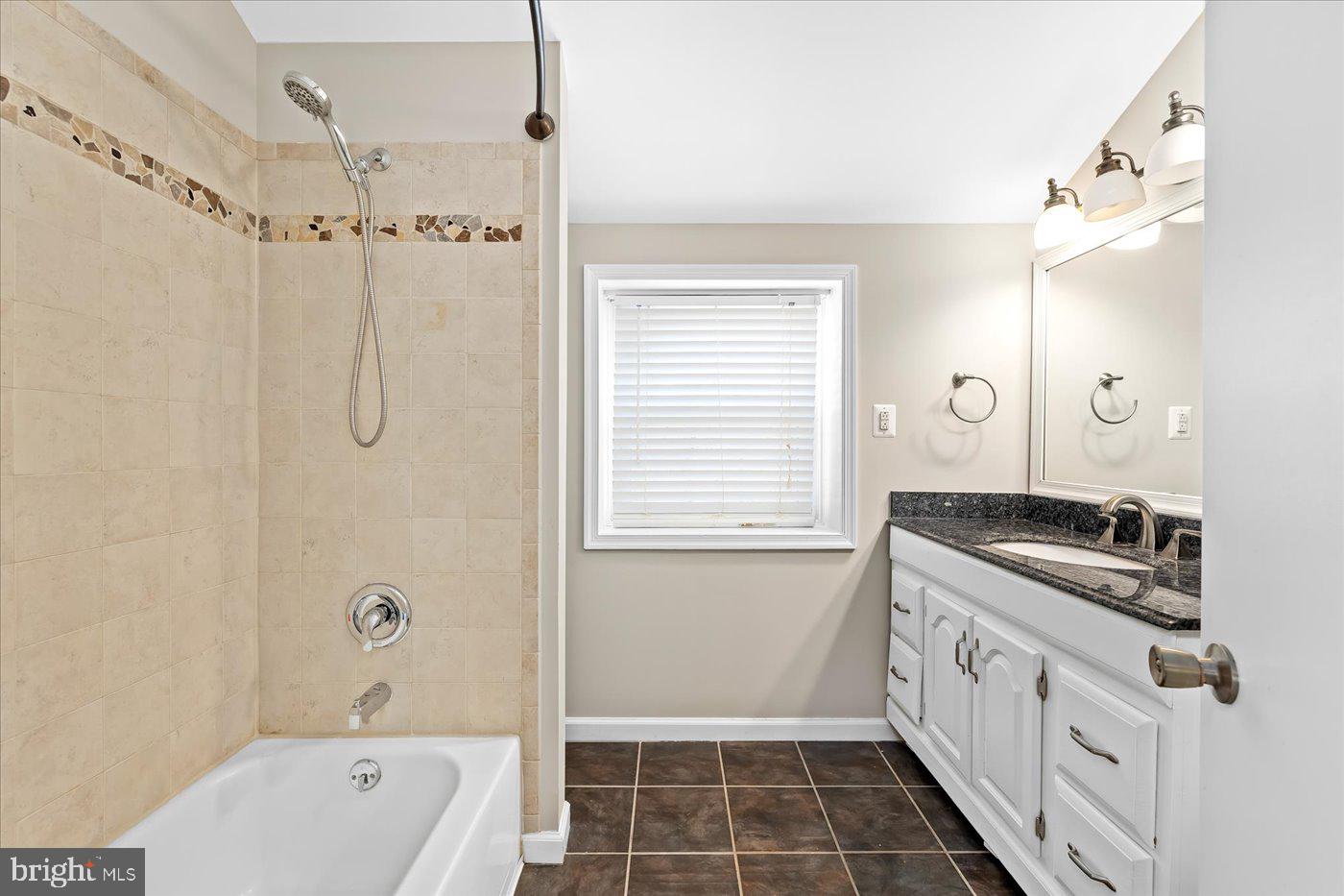 12728 BRISTOW RD, NOKESVILLE, Virginia 20181, 4 Bedrooms Bedrooms, ,3 BathroomsBathrooms,Residential,For sale,12728 BRISTOW RD,VAPW2091882 MLS # VAPW2091882